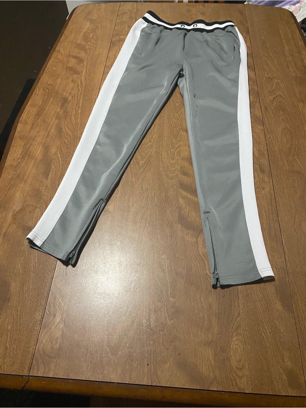 Gray Side-Stripe Men's Joggers with White Trim